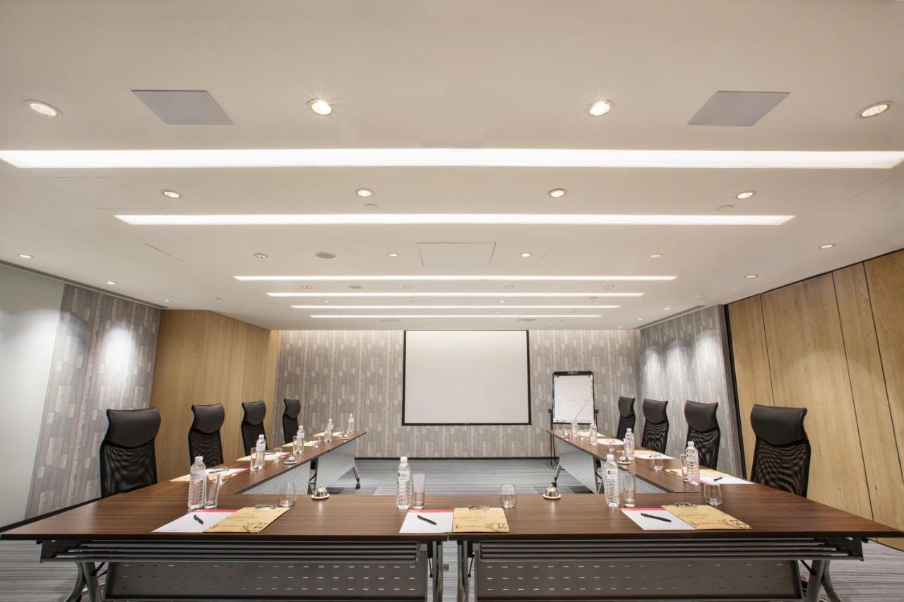 Hotel Indigo Kaohsiung Central Park By Ihg Buitenkant foto Meeting room